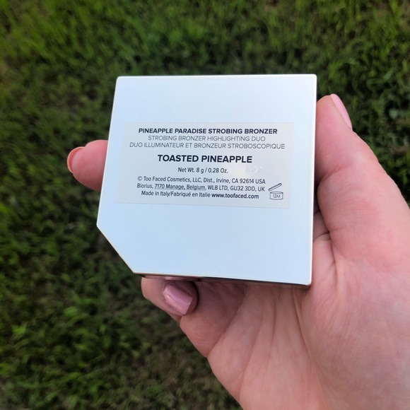 Too Faced Pineapple Paradise Bronzer & Highlighter - Picture 12 of 12
